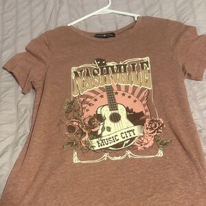 Nashville Graphic Tee in Brown